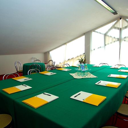 Grand Hotel Ambasciatori Wellness & Spa Chianciano Terme Eksteriør billede