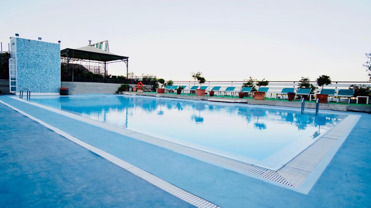 Grand Hotel Ambasciatori Wellness & Spa Chianciano Terme Eksteriør billede
