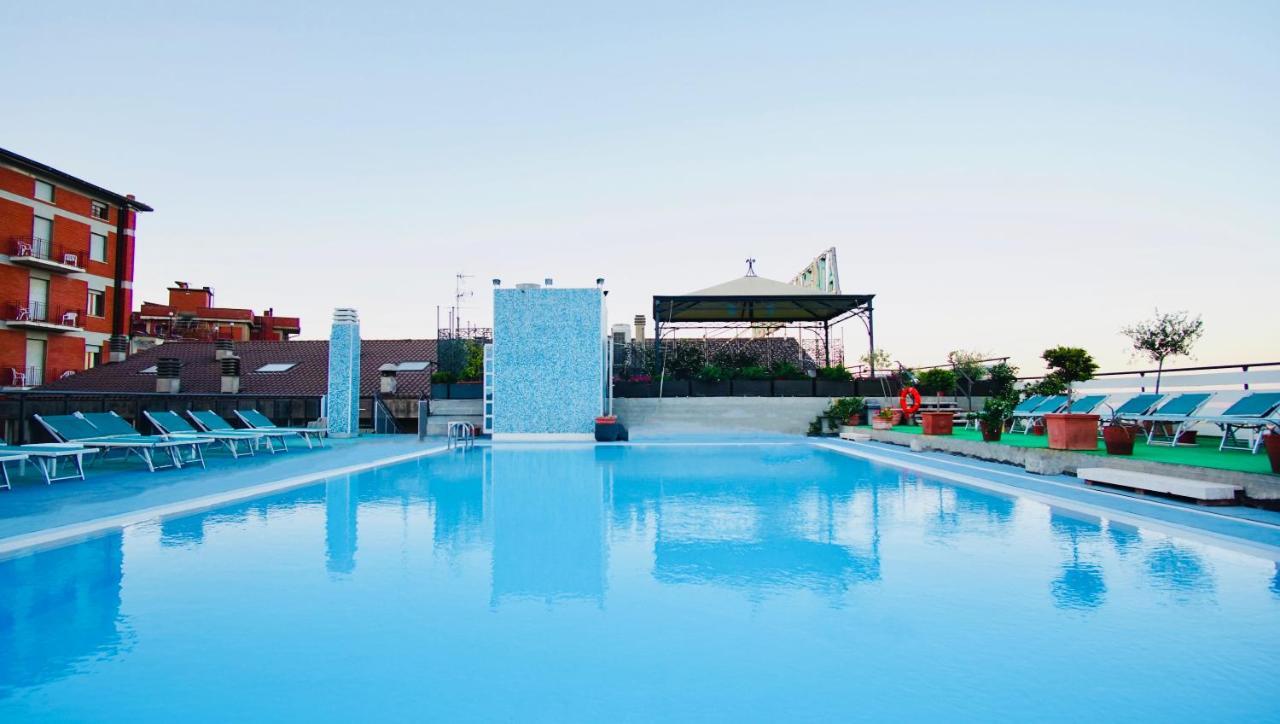 Grand Hotel Ambasciatori Wellness & Spa Chianciano Terme Eksteriør billede