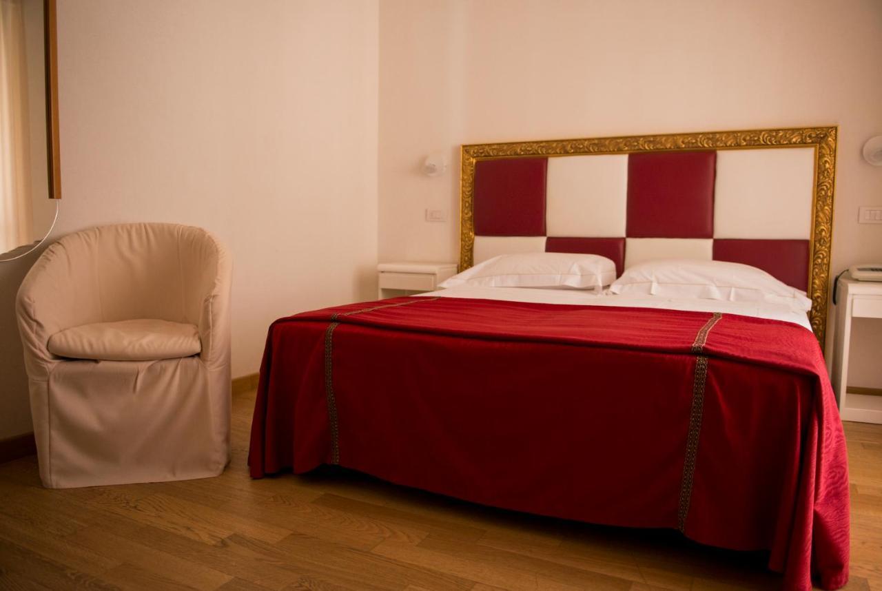 Grand Hotel Ambasciatori Wellness & Spa Chianciano Terme Eksteriør billede