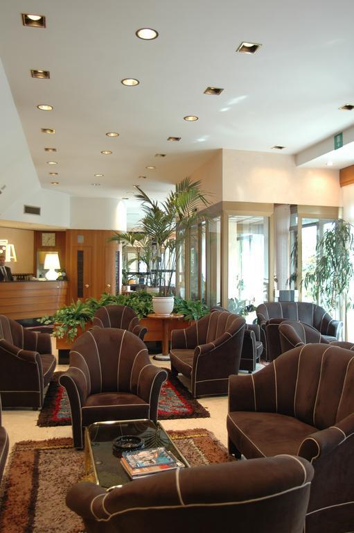 Grand Hotel Ambasciatori Wellness & Spa Chianciano Terme Eksteriør billede