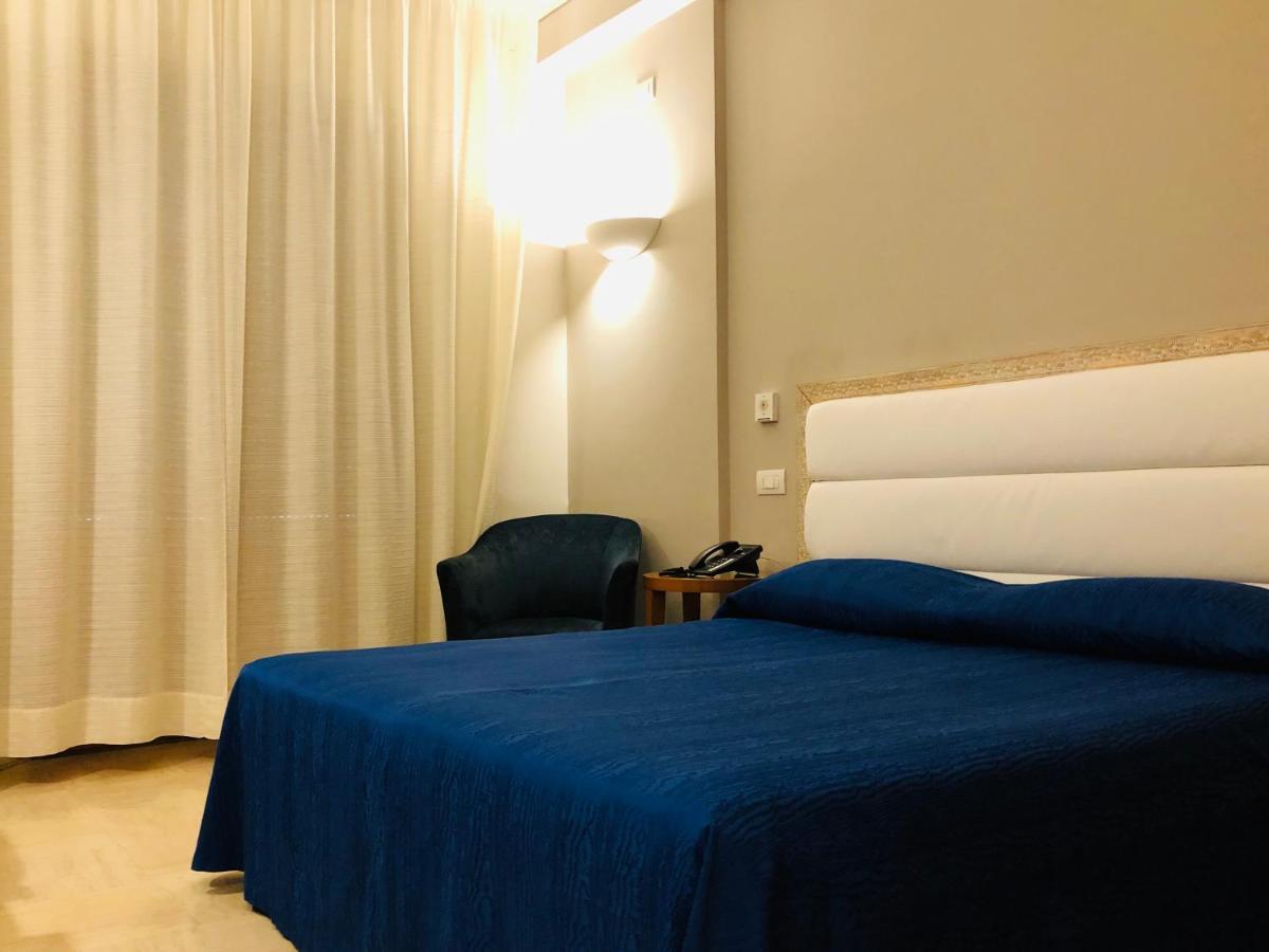Grand Hotel Ambasciatori Wellness & Spa Chianciano Terme Eksteriør billede